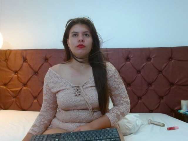 LuciaEvansC live cam on BongaCams