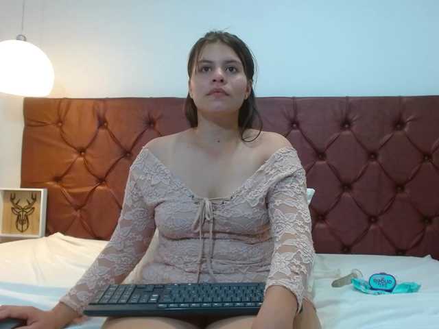 LuciaEvansC live cam on BongaCams