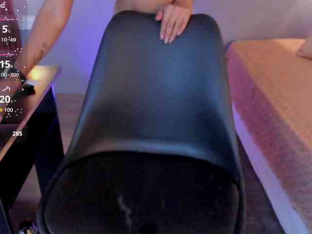 Arianna-Fox webcam