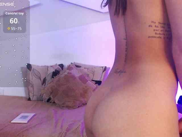 Arianna-Fox webcam