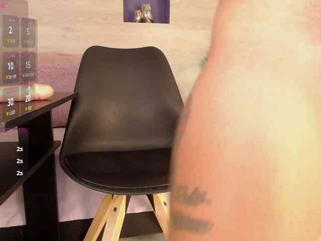 Arianna-Fox webcam