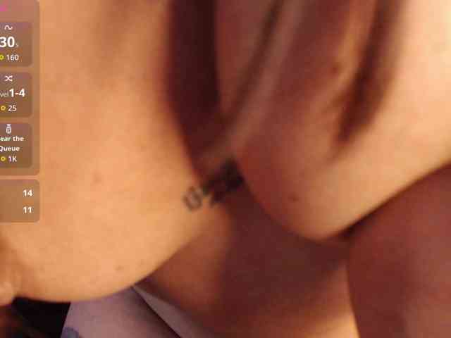 Arianna-Fox webcam