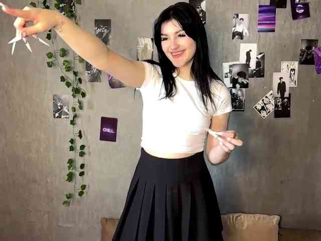 TressaKeliipio webcam