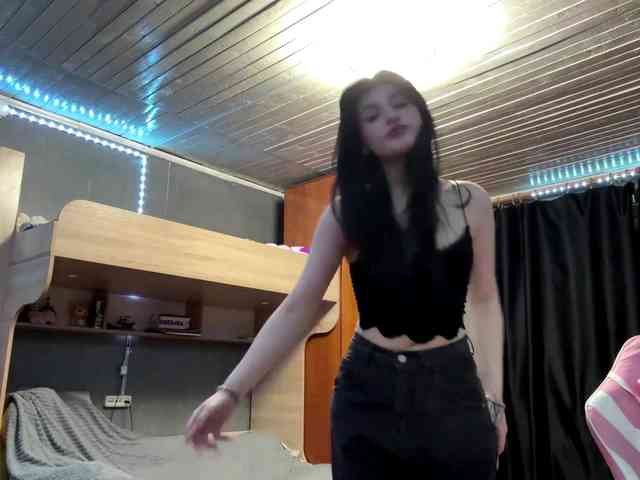 TressaKeliipio webcam