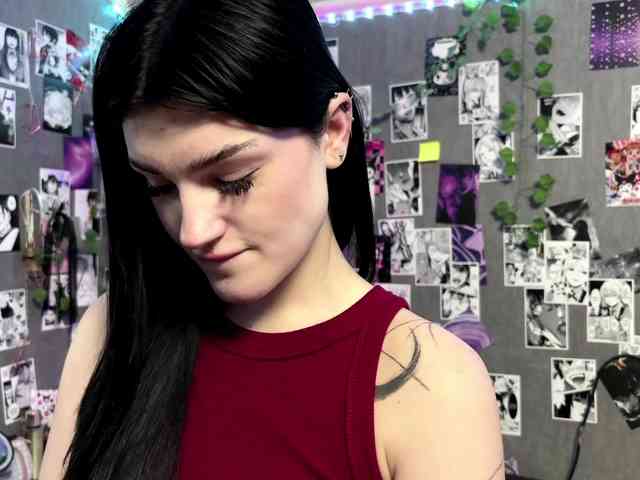 TressaKeliipio webcam