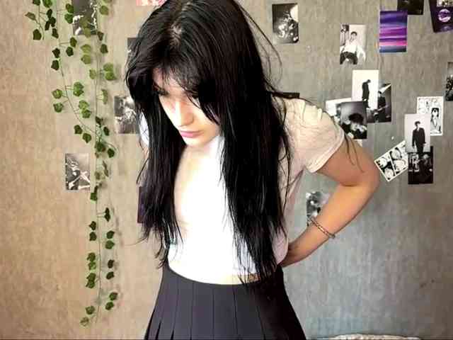 TressaKeliipio webcam