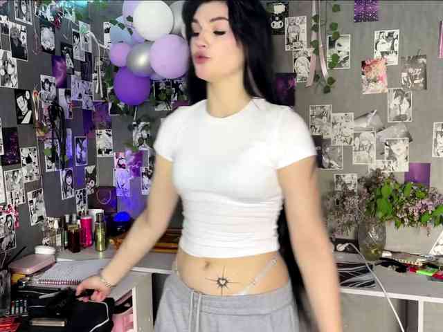 TressaKeliipio webcam