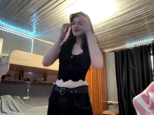 TressaKeliipio webcam