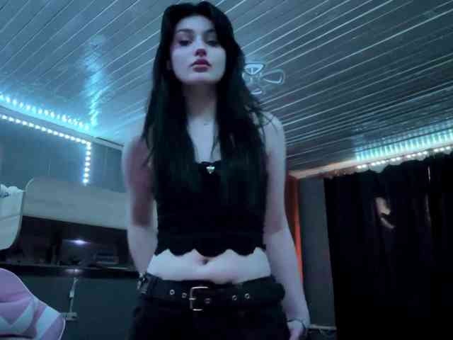 TressaKeliipio webcam