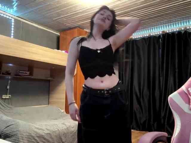 TressaKeliipio webcam