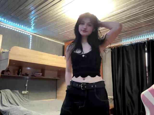 TressaKeliipio webcam