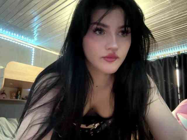 TressaKeliipio webcam