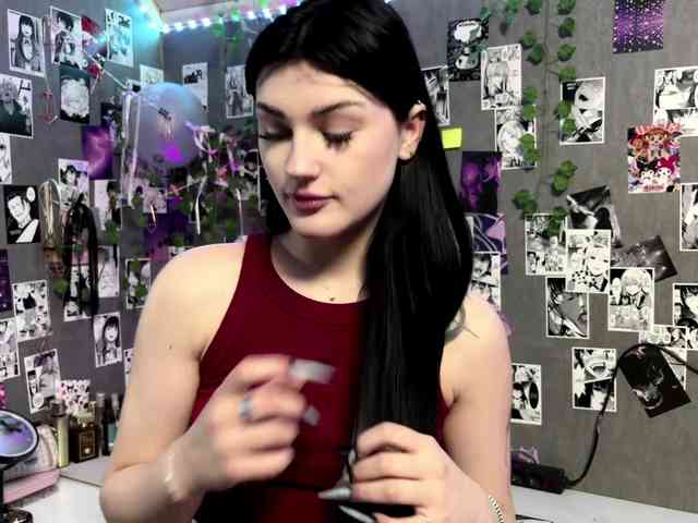 TressaKeliipio webcam