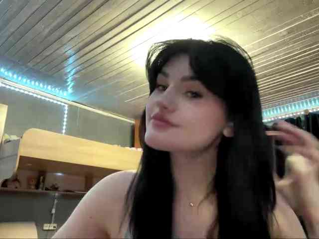 TressaKeliipio webcam