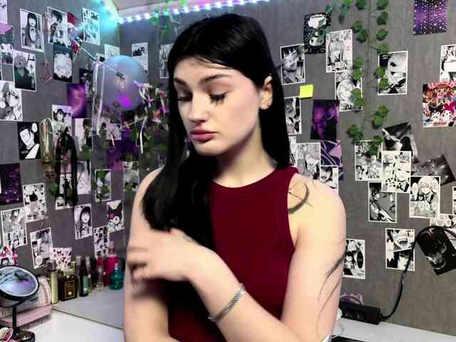 TressaKeliipio webcam