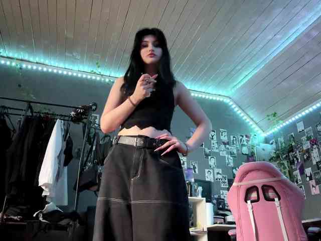 TressaKeliipio webcam