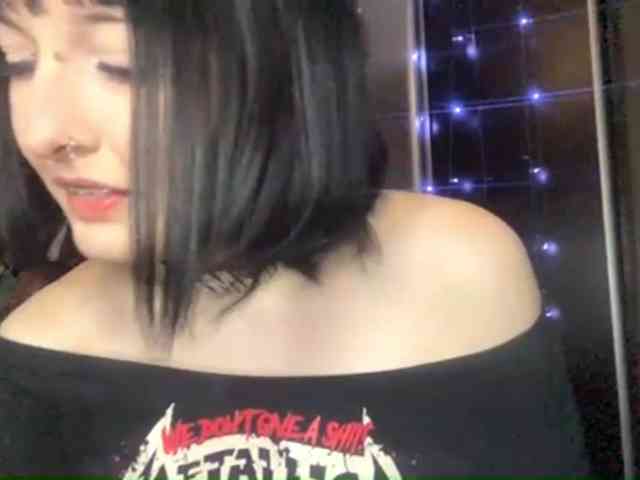 virusDoll