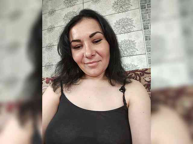 Melaniya2410 webcam