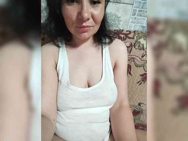 Melaniya2410 webcam