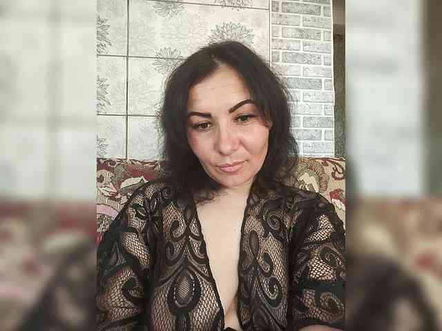 Melaniya2410 webcam