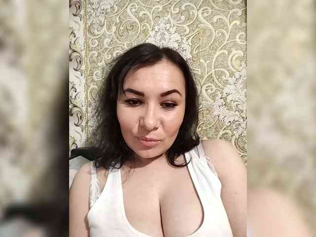 Melaniya2410 webcam