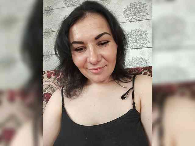Melaniya2410 webcam