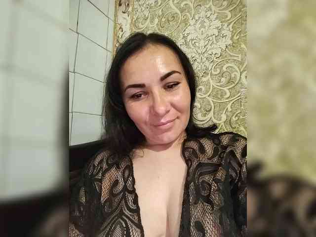 Melaniya2410 webcam
