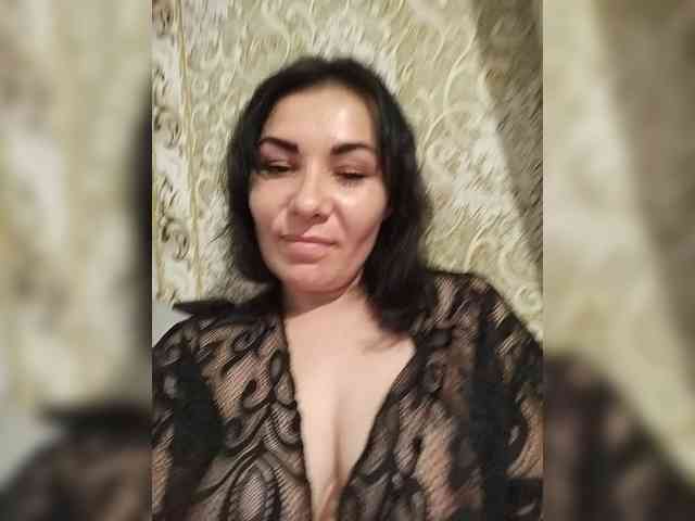 Melaniya2410 webcam
