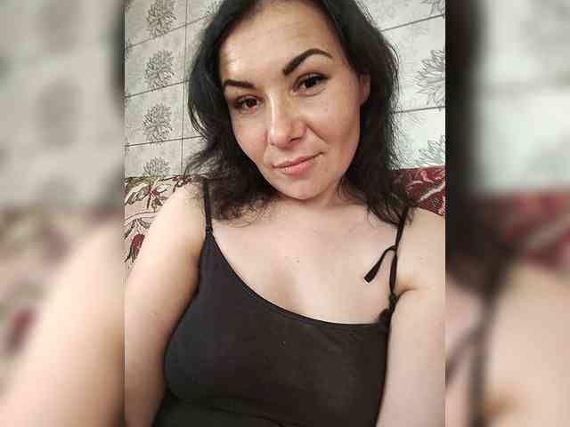 Melaniya2410 webcam