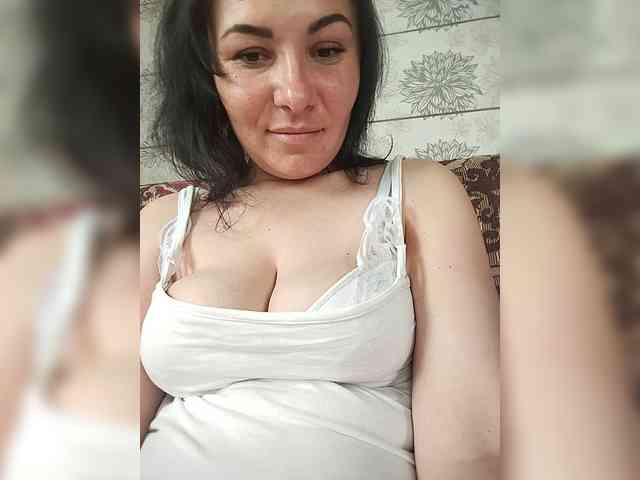 Melaniya2410 webcam