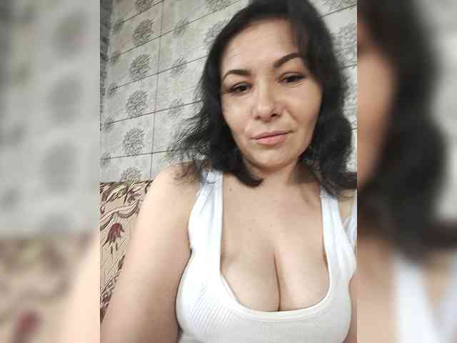Melaniya2410 webcam