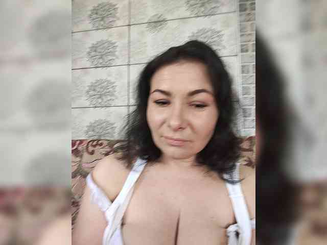 Melaniya2410 webcam