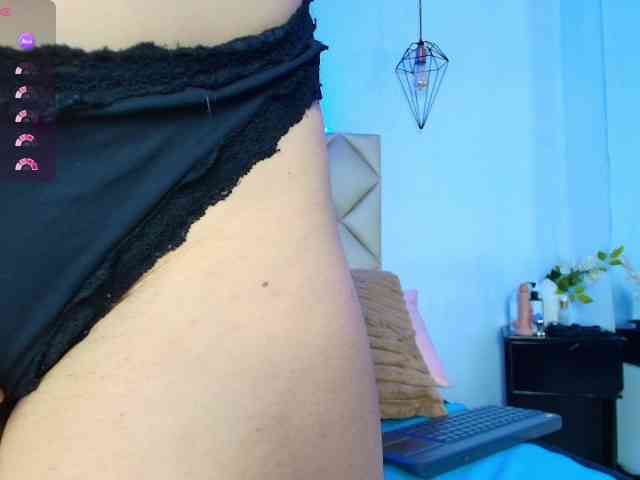 LiamRochi webcam