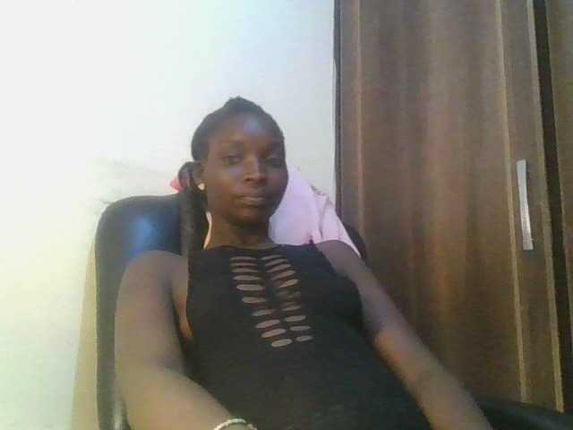 Ebonymaya25 Live Cam on BongaCams