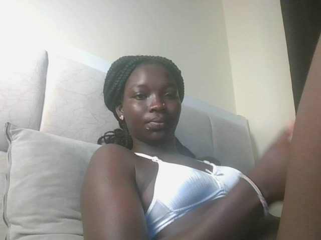 Ebonymaya25 webcam