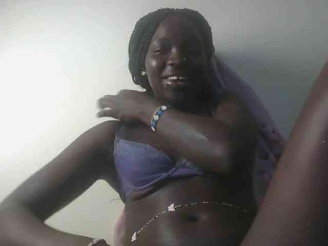 Ebonymaya25 webcam