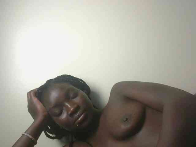 Ebonymaya25 webcam