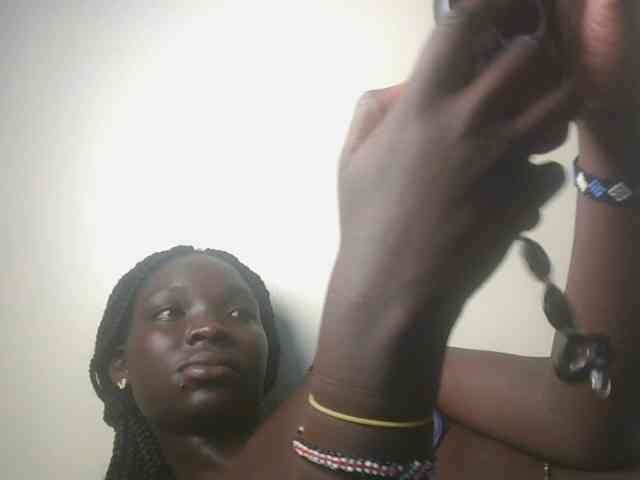 Ebonymaya25 webcam