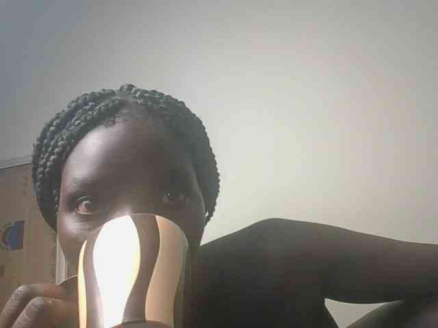 Ebonymaya25 webcam