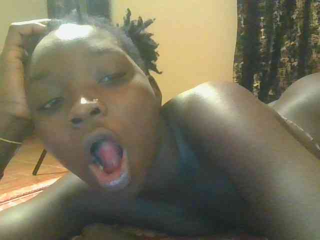 Ebonymaya25 webcam