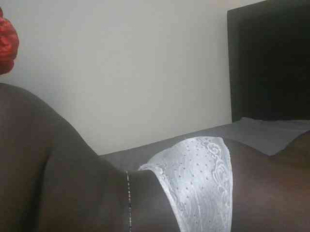 Ebonymaya25 webcam