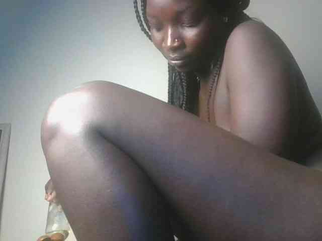 Ebonymaya25 webcam