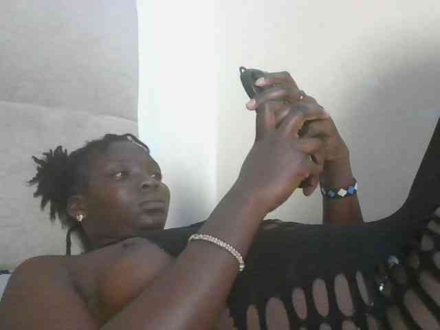 Ebonymaya25