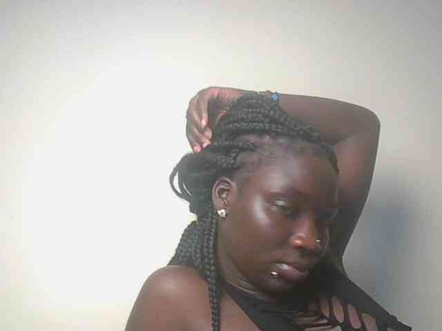 Ebonymaya25 webcam