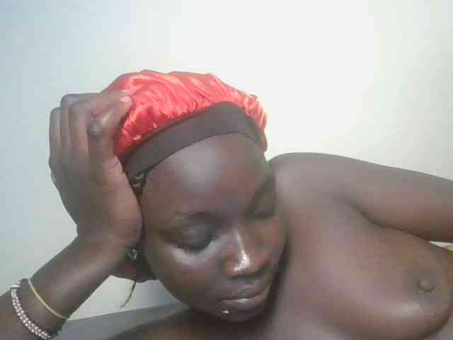 Ebonymaya25 webcam