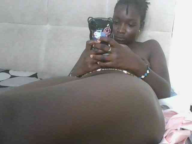 Ebonymaya25 webcam