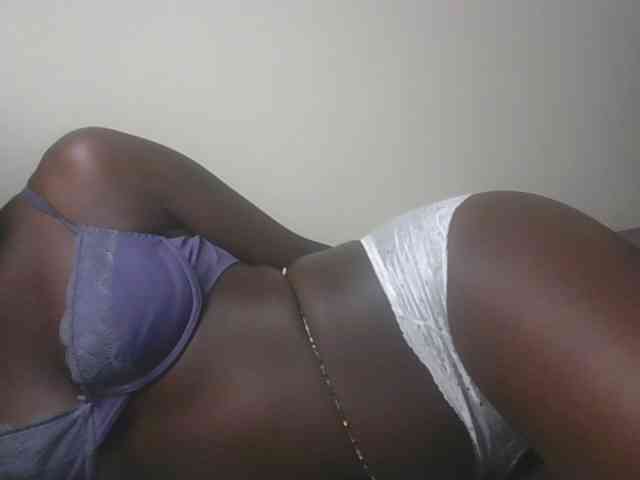 Ebonymaya25 webcam