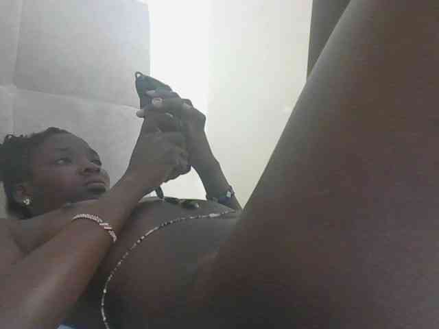Ebonymaya25