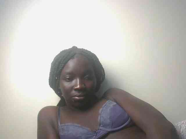 Ebonymaya25 webcam