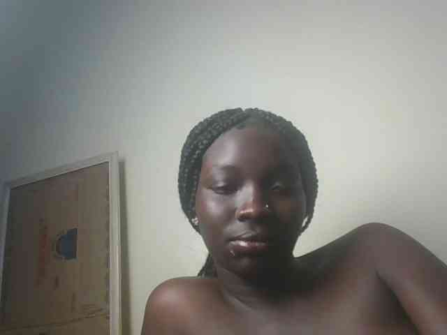 Ebonymaya25 webcam